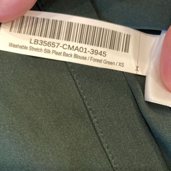 NEW Quince Washable Mulberry Silk Pleat Back 3/4 Puff Sleeve Blouse Green XS - Picture 9 of 10